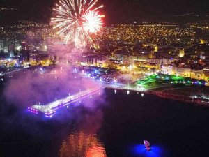 Hatay 2023’e Havai Fişek Gösterileri İle Girdi