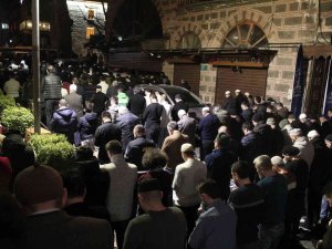 Yılın İlk Günü Binlerce Kişi Ulu Cami’ye Akın Etti, Trafik Kilitlendi