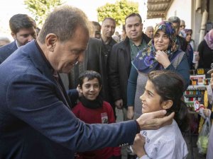 Başkan Seçer, Tarsusluların Yeni Yılını Kutladı