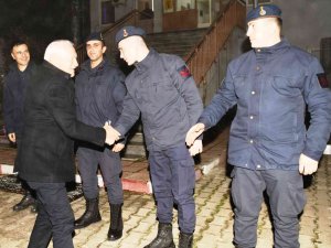 Başkan Yılmaz, Yeni Yıl Gecesinde Kurum Ziyaretleri Yaptı