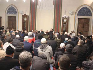 Manisalılar Yeni Yılın İlk Sabah Namazında Buluştu