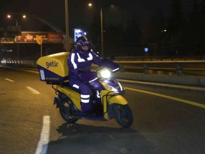 Bakan Varank’ın Motosikletli Yılbaşı Mesaisi