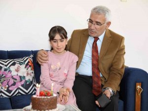 Güder: “Yetim Gülerse Dünya Güler”