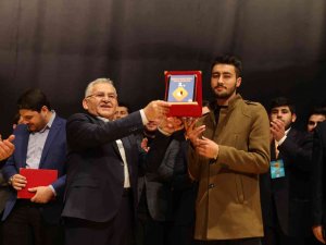 Başkan Büyükkılıç, Kuran-ı Kerim’i Güzel Okuma Yarışması’nda Gençlerle Buluştu