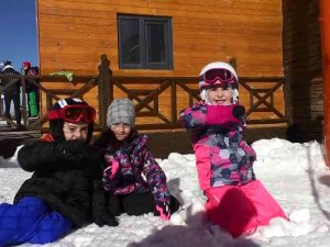 Palandöken Kayakseverlerin Akınına Uğradı