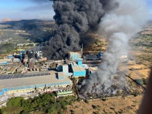 Hindistan’da Kimya Fabrikasında Patlama Sonrası Yangın: 2 Ölü, 14 Yaralı