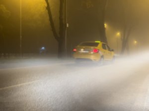 Bursa’da Sisli Hava Etkisini Gösterdi, Görüş Mesafesi 25 Metreye Düştü