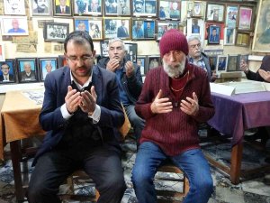 ’Ölüler Kıraathanesi’nden Bu Kez Dua Sesleri Yankılandı