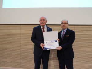 Uşak Üniversitesi 2022 Yılı Kalite Ve Personel Ödülleri Sahiplerini Buldu