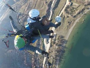Yerden 350 Metre Yükseklikte Top Sektirdi