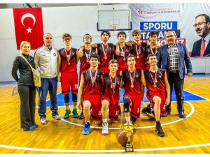 Necip Fazıl Kısakürek Anadolu Lisesi Basketbol Takımı İl Birincisi