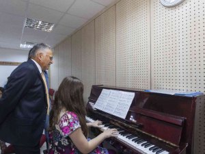 Büyükşehir Belediyesi Konservatuvarı’nda Birbirinden Güzel Kurslar Veriliyor