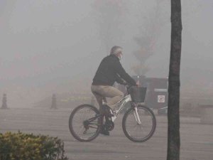 Yalova’da Yoğun Sis Görüş Mesafesini 30 Metreye İndirdi