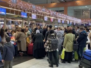 Sabiha Gökçen Havalimanında Sis Nedeniyle Seferlerde Aksama