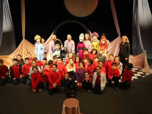 Antalya Şehir Tiyatroları Her Hafta Çocuklarla Buluşuyor