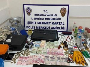 Kütahya’da Hırsızlık Zanlısı Çalıntı Malzemelerle Yakaladı