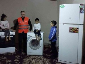Özel Gereksinimli Aileye Ev Eşyası Desteği