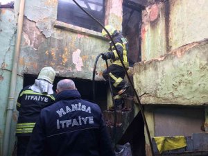 Yalnız Yaşayan Adamın Evi Yangında Küle Döndü