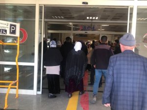 Siirt’te Askeri Helikopter Traktör Altında Kalan Genç İçin Havalandı