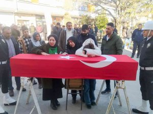 Hayatını Kaybeden Polis Memuru Toprağa Verildi