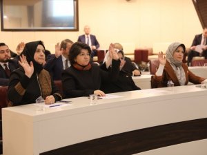 Başkan Çolakbayrakdar, Yılın İlk Meclisinde Kentsel Dönüşüm Müjdesi Verdi