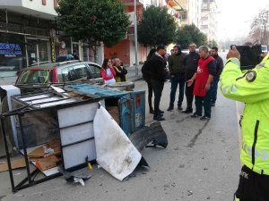 Üç Aracın Karıştığı Kazada Tartışan Sürücüleri Polis Sakinleştirdi