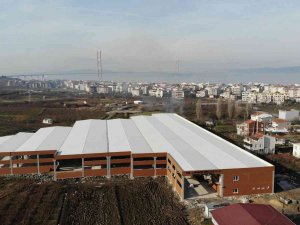Lapseki Çatısında Elektrik Üretilecek Kapalı Pazaryerine Kavuşuyor