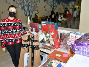Dilek Ağacı Çocukların Hayallerini Süsledi