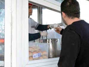 Menteşe Belediyesinden Öğrencilere Sıcak Çorba