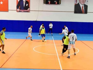 Kemer’de Kurumlar Arası Futsal Turnuvası Başladı