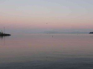 Çanakkale Boğazı Sisin Etkisini Yitirmesiyle Transit Gemi Geçişlerine Açıldı