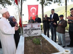 Şehit Polis Memuru Uğur Sarıkaya Vefatının Yıl Dönümünde Kabri Başında Dualarla Andı