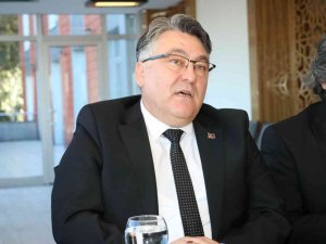 Üniversite Öğrencilerine Psikolojik Ve Maddi Destek