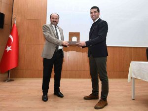 Bi̇tes Yönetim Kurulu Başkanı Etü’lü Gençlerle Bir Araya Geldi