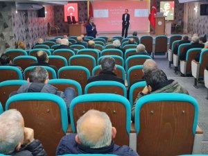 Öğretmenlerden Muhtarlara Aile Okulu Eğitimi