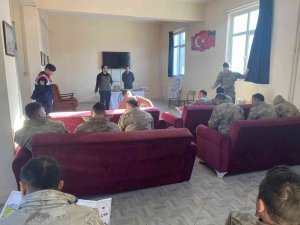 Jandarma Personeline Kaçak Avcılık Konusunda Eğitim Verildi