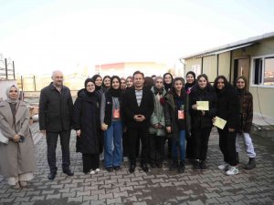 Sıfır Atık Liginin Liseli Yarışmacılarıyla Buluşan Dr. Şadi Yazıcı: “Dünya Artık 23,5 Ton Daha Dengeli”