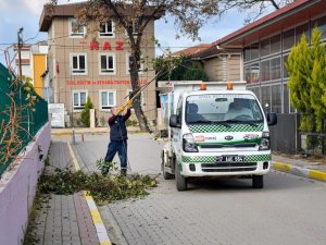 Temiz Ve Güzel Bir Biga İçin Ekipler Aralıksız Çalışıyor