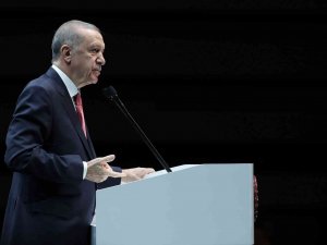 Cumhurbaşkanı Erdoğan: "Kırık Dökük Masaların Ayak Oyunları Türkiye Yüzyılı Menziline Varmamıza Mani Olamayacaktır"