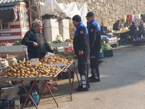 Zabıta Pazarlarda Fiyat Denetimi Yaptı