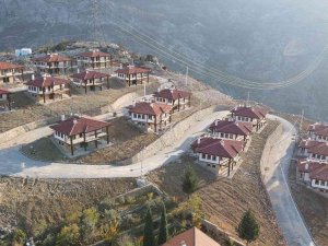 Antalya’da Orman Yangını Sonrası Devlet Tarafından Yeni Bir Köy İnşa Edildi