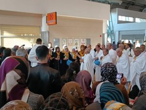Umre Ziyareti İçin Adıyaman’dan Kutsal Topraklara Uçtular