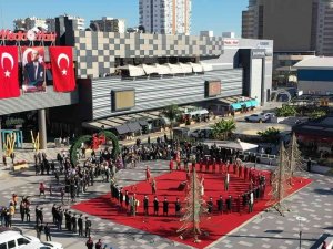 101 Yıllık Zaferin Sesi Sayapark’tan Yükseldi