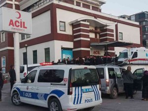 Hafif Ticari Aracın Çarptığı Çocuk Hayatını Kaybetti