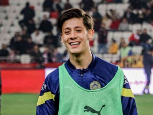 Spor Toto Süper Lig: Fta Antalyaspor: 1 - Fenerbahçe: 0 (İ̇lk Yarı)