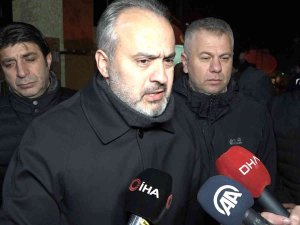 Bursa’daki Fabrika Yangınına 25 Araç 80 Personel Müdahale Ediyor