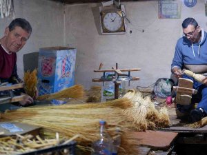 Çıraksızlık Ve Teknolojiyle Bir Meslek Daha Bitme Noktasına Geldi