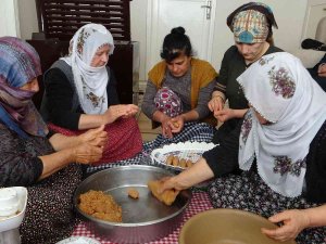 Tescilli İçli Köfte Ev Hanımlarını Buluşturuyor