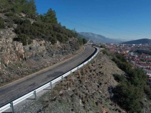 Kırsal Mahallelerin Yollarına Korkuluk