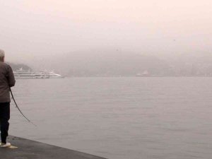 İ̇stanbul’da Sis Etkisini Sürdürüyor